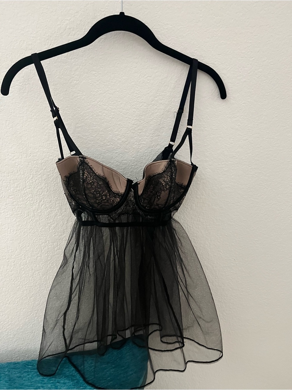 Victoria's Secret Black Lace & Nude Mesh Babydoll Chemise